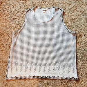 CJ BANKS Size 3X sleeveless black & white top with lace overlay.